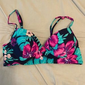 Xhileration tropical primo bikini top (M)